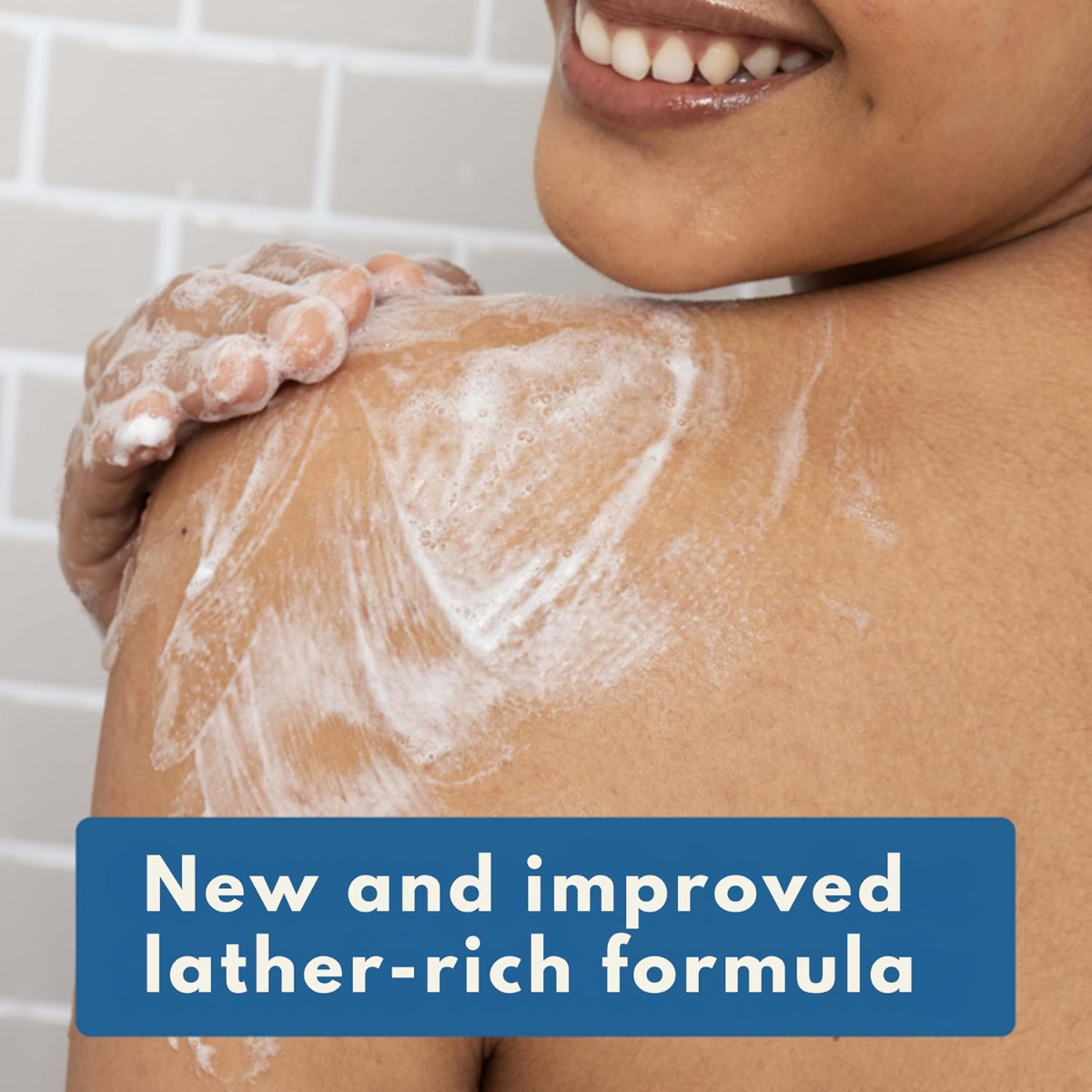 Aveeno Skin Relief Fragrance-Free Body Wash (Triple Oat Formula) – 33 fl oz / 975 ml - Image 3